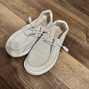 Hey dudes size 9 silver sparkling shoes